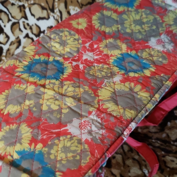 SALE‼️ Tote - Picture 2 of 5